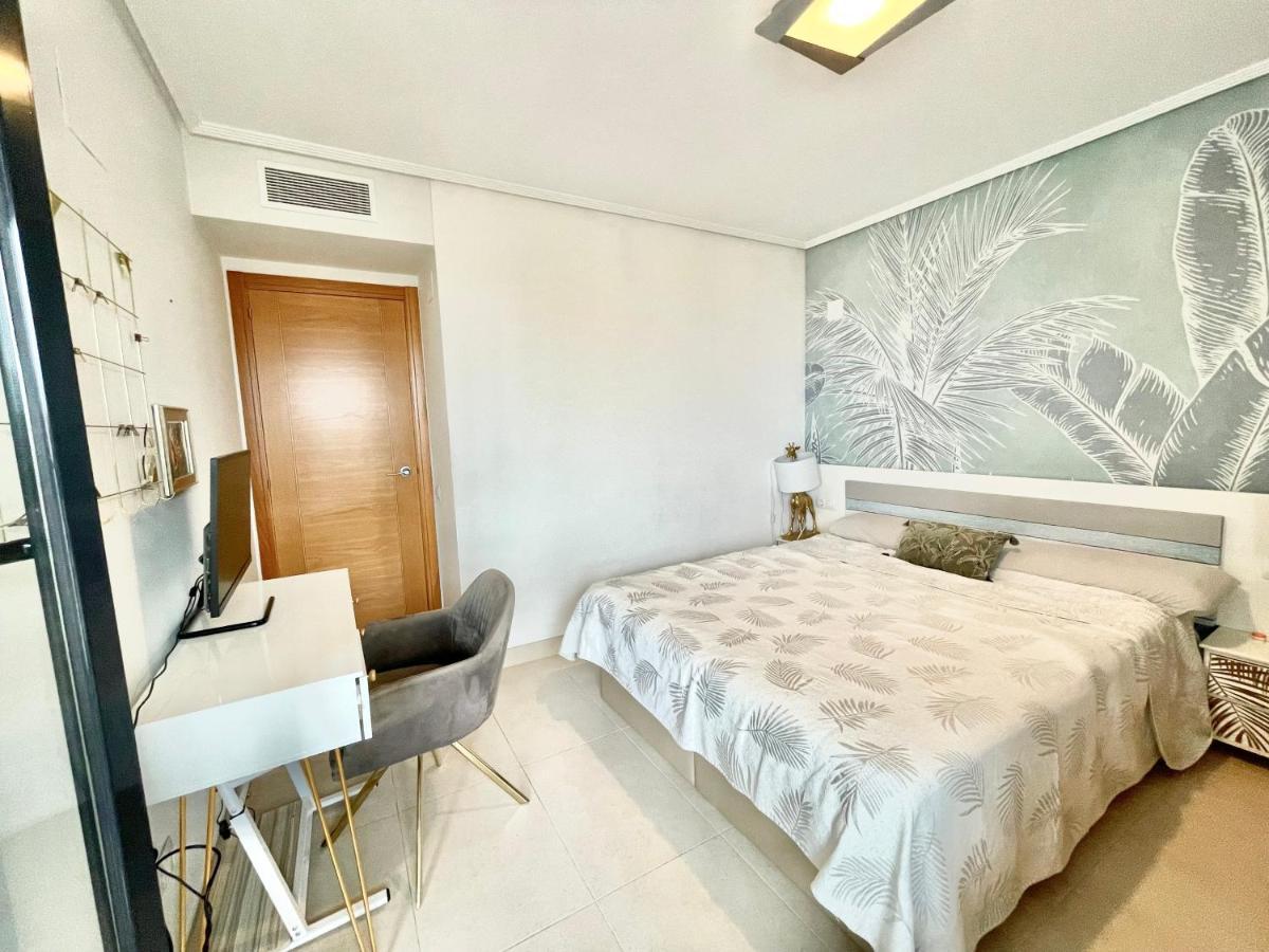 Valencia Beachfront Home 23 Eksteriør billede